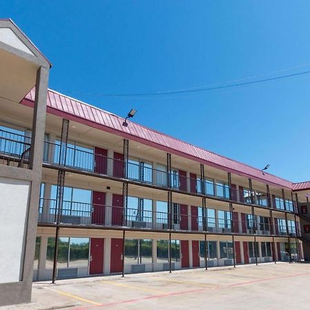 Magnuson Extended Stay And Suites Airport Hotel Irving Buitenkant foto